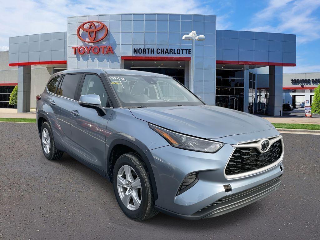 used 2023 Toyota Highlander car, priced at $31,755