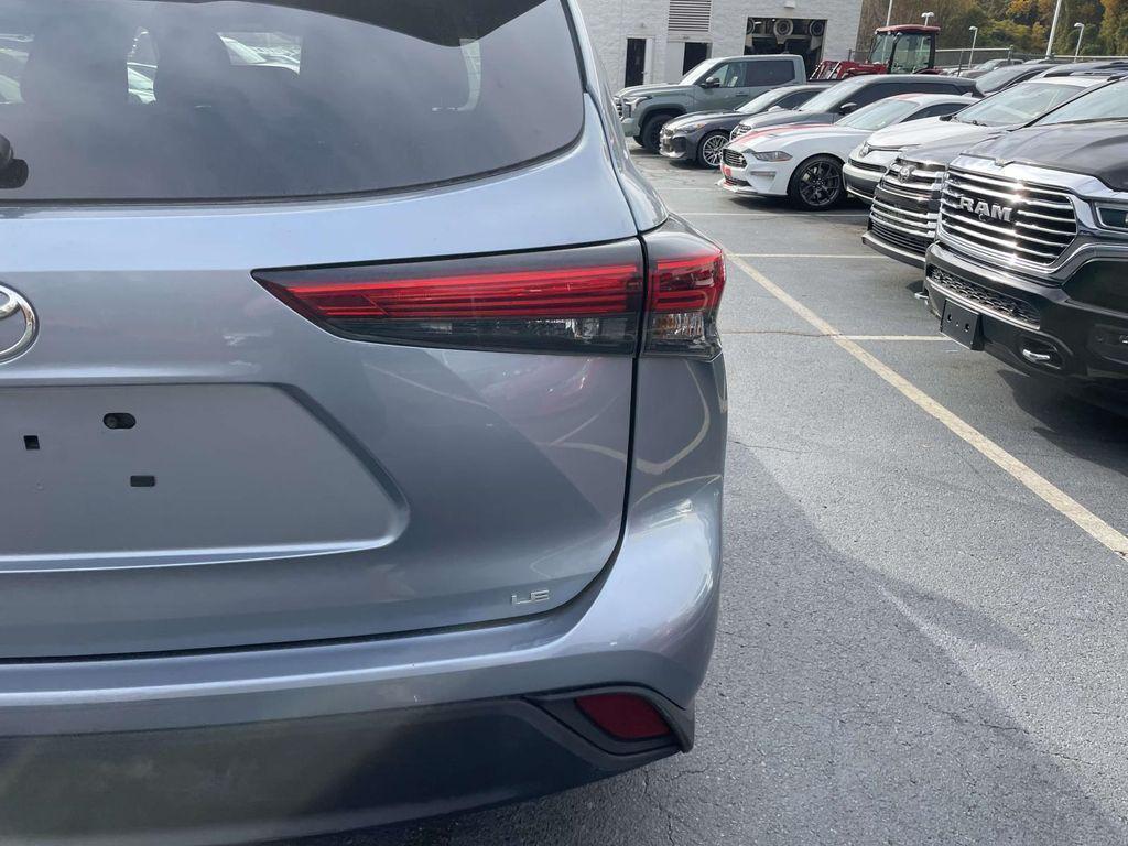 used 2023 Toyota Highlander car, priced at $31,755