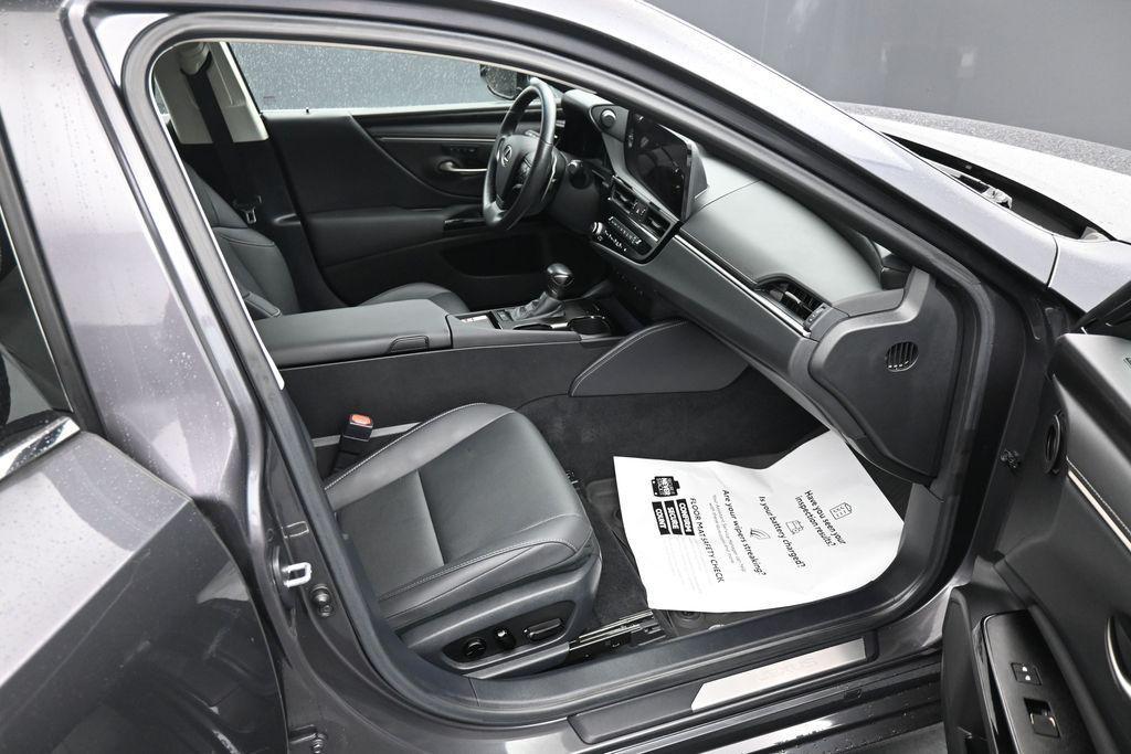 used 2023 Lexus ES 350 car, priced at $34,370
