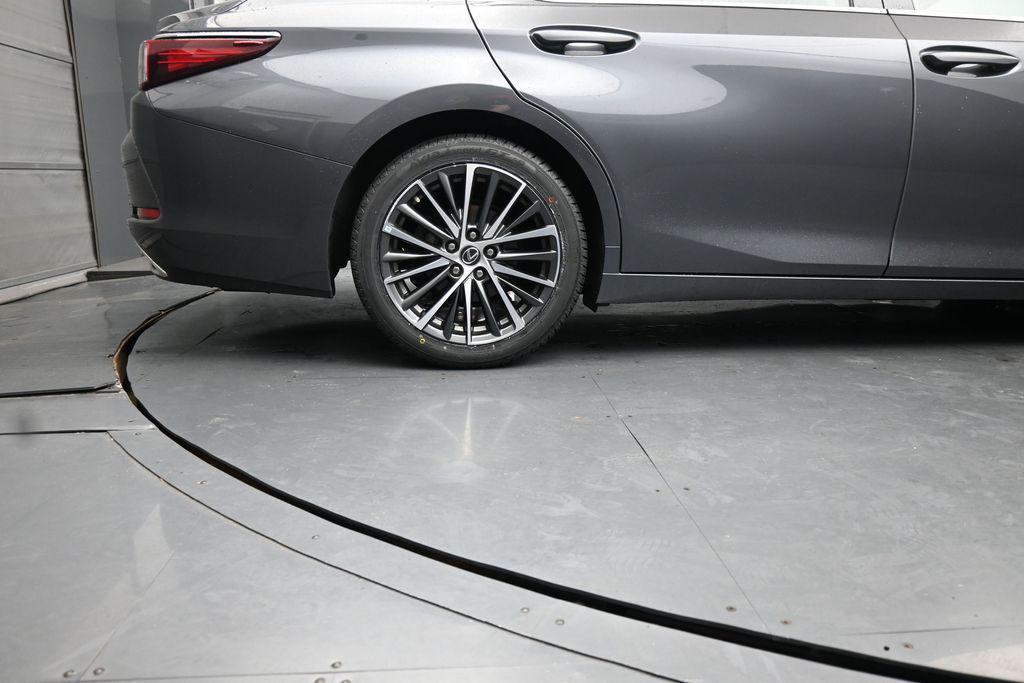 used 2023 Lexus ES 350 car, priced at $34,370
