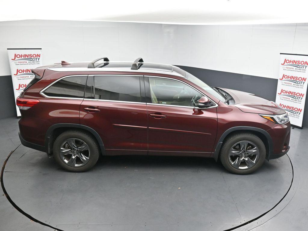 used 2018 Toyota Highlander car, priced at $28,603