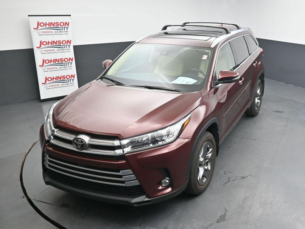 used 2018 Toyota Highlander car, priced at $28,603