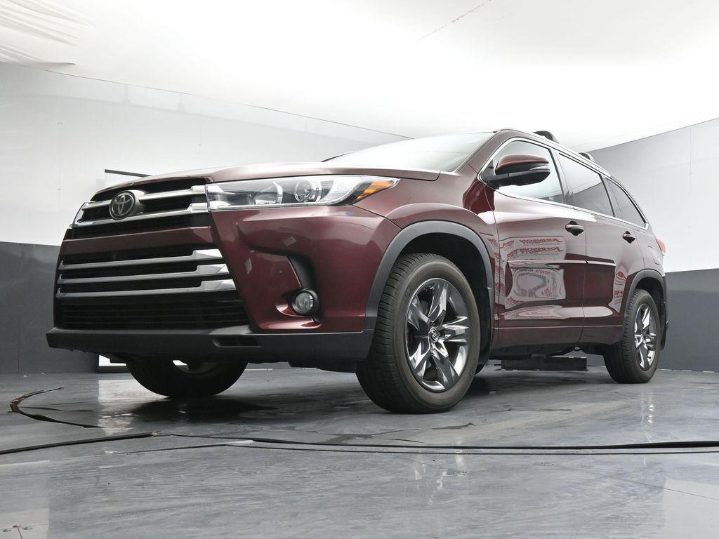 used 2018 Toyota Highlander car, priced at $28,603