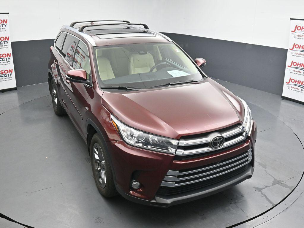 used 2018 Toyota Highlander car, priced at $28,603