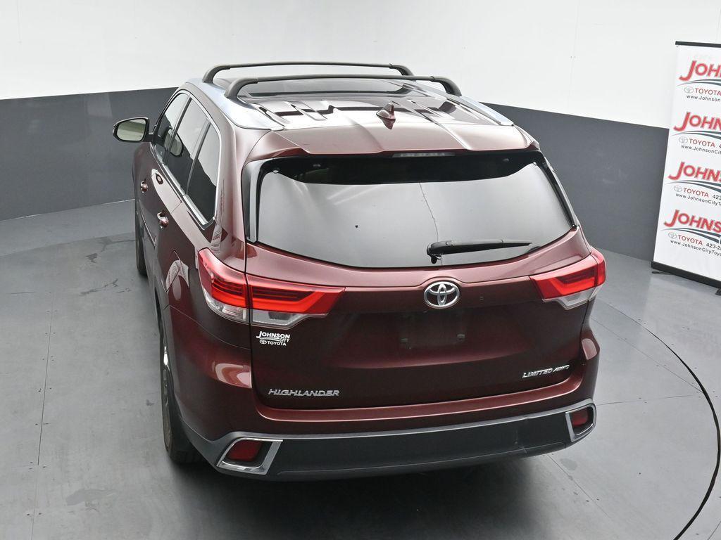 used 2018 Toyota Highlander car, priced at $28,603