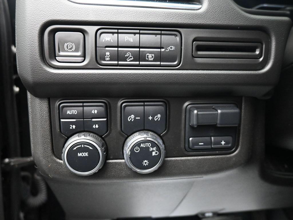 used 2022 Chevrolet Tahoe car, priced at $39,472