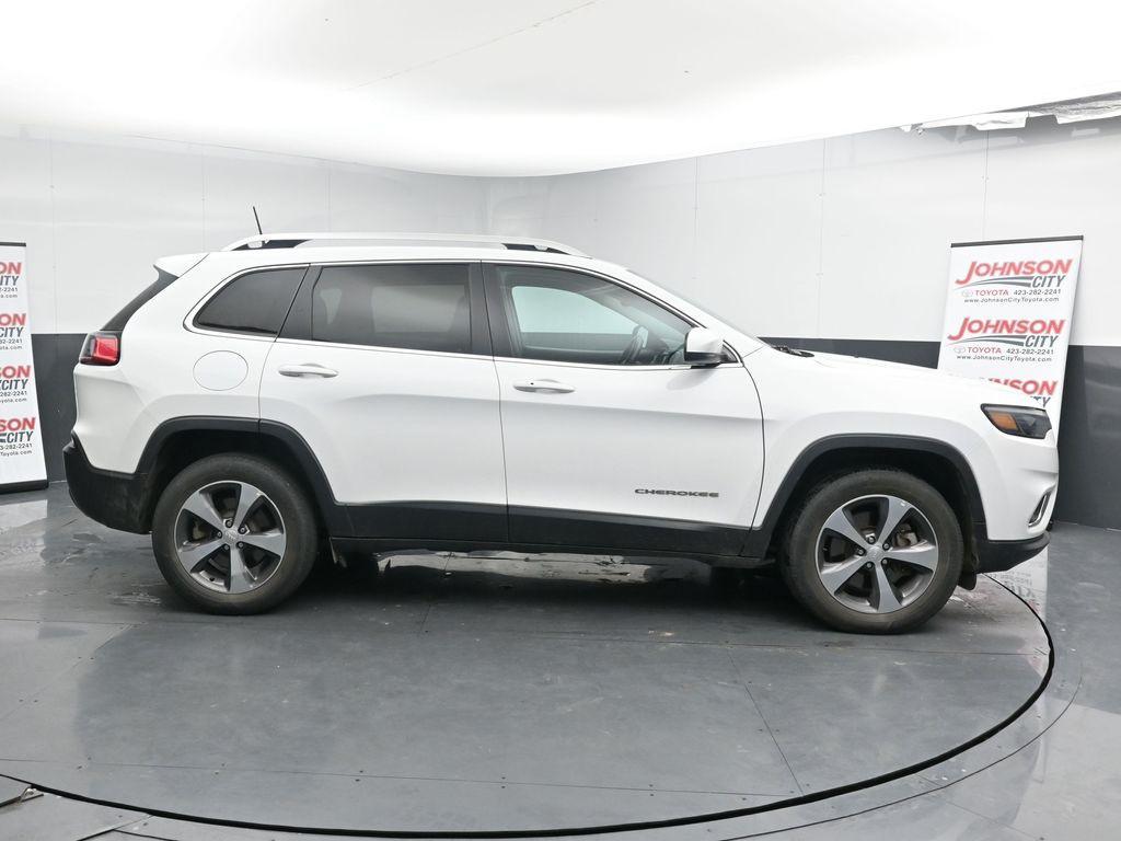 used 2019 Jeep Cherokee car, priced at $17,202