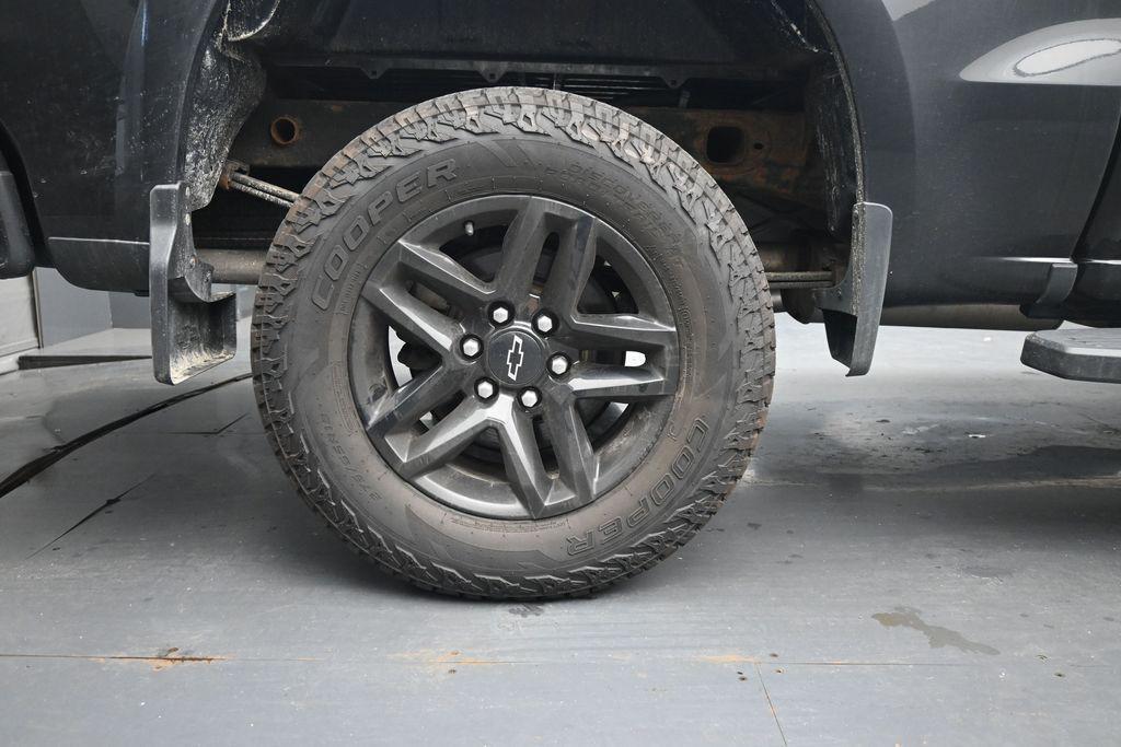 used 2021 Chevrolet Silverado 1500 car, priced at $38,341