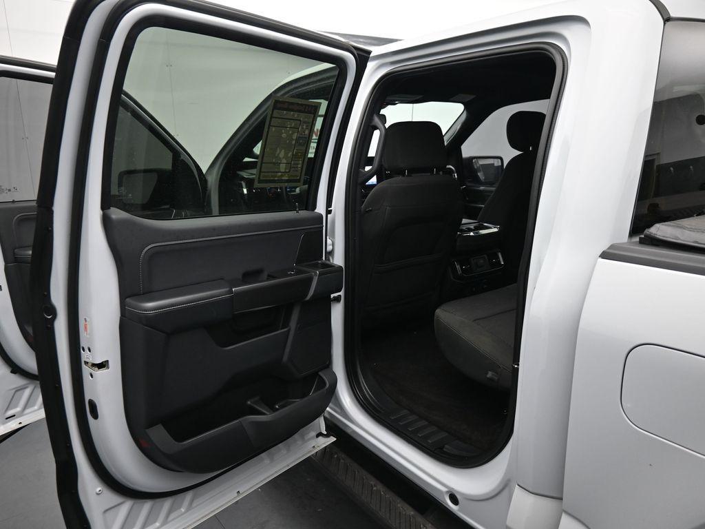 used 2021 Ford F-150 car, priced at $35,984