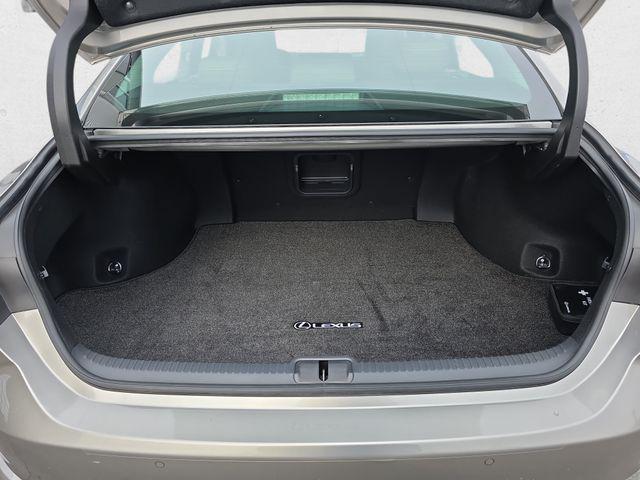 used 2019 Lexus ES 350 car, priced at $34,988