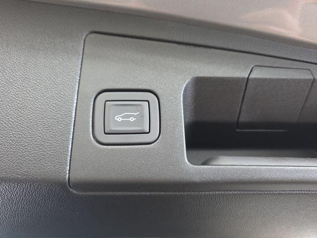 new 2026 Cadillac XT5 car