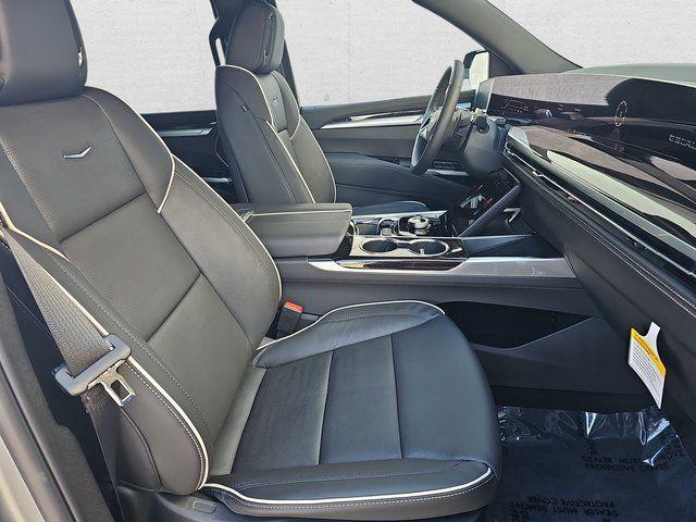 new 2026 Cadillac Escalade ESV car, priced at $117,665