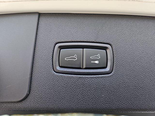 used 2023 Porsche Cayenne car, priced at $66,888