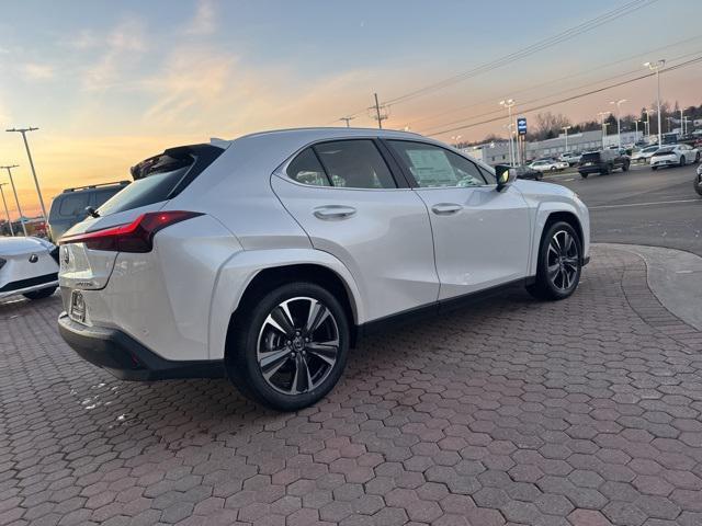 new 2025 Lexus UX 300h car, priced at $45,444