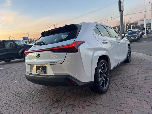 new 2025 Lexus UX 300h car, priced at $45,444