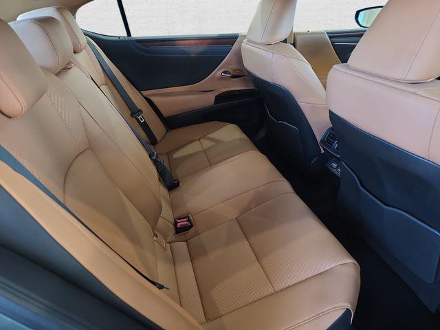 used 2025 Lexus ES 300h car, priced at $43,960