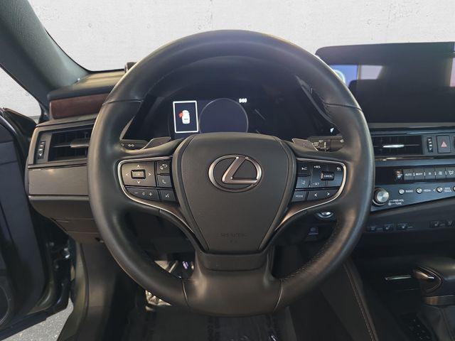 used 2025 Lexus ES 300h car, priced at $43,960