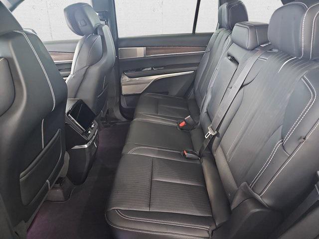 new 2026 Cadillac VISTIQ car