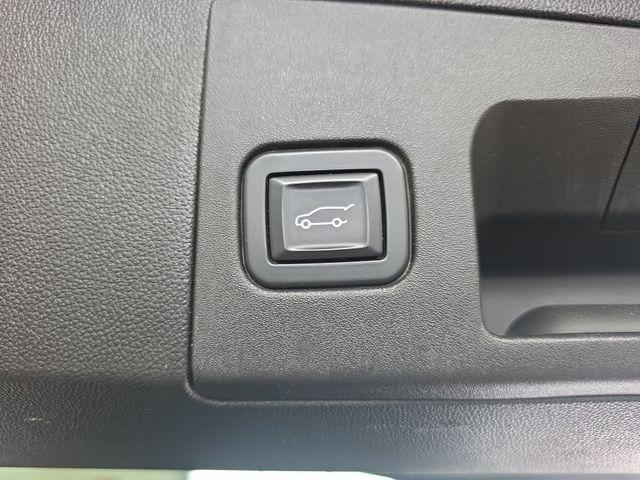 used 2019 Cadillac XT5 car, priced at $17,847