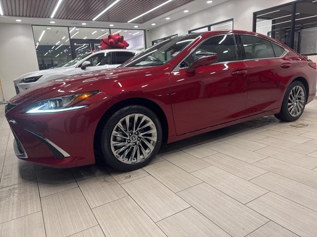 new 2025 Lexus ES 350 car, priced at $51,888
