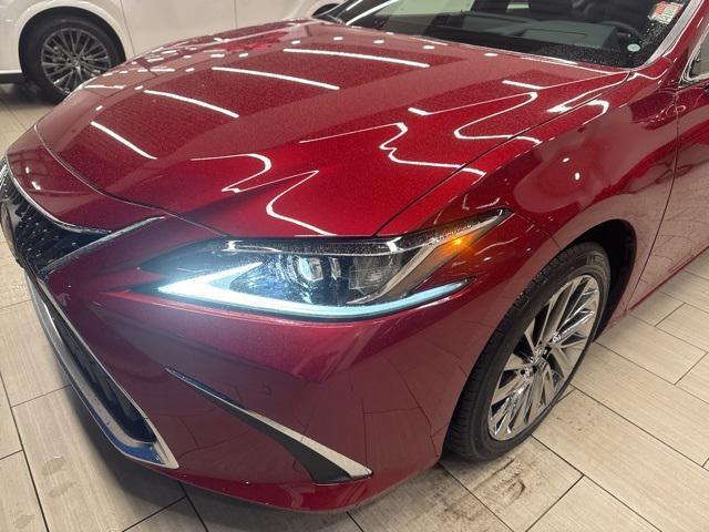 new 2025 Lexus ES 350 car, priced at $51,888