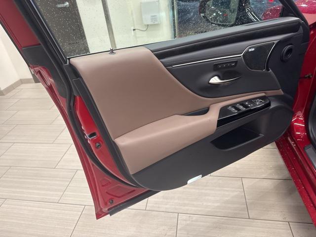 new 2025 Lexus ES 350 car, priced at $51,888