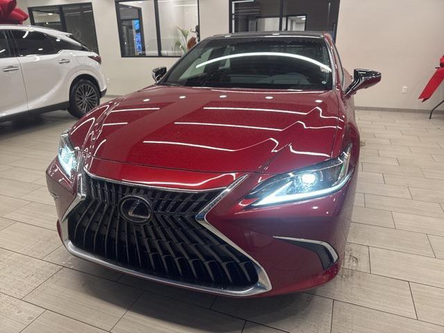 new 2025 Lexus ES 350 car, priced at $51,888