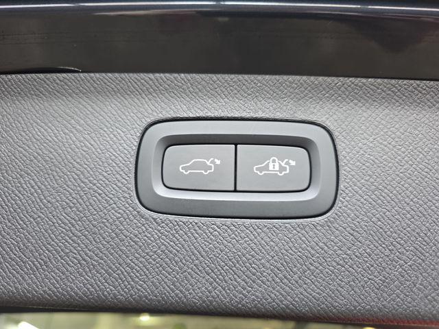 used 2022 Volvo XC90 car, priced at $38,536