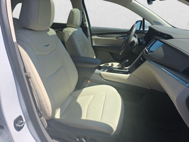 used 2023 Cadillac XT5 car, priced at $35,788