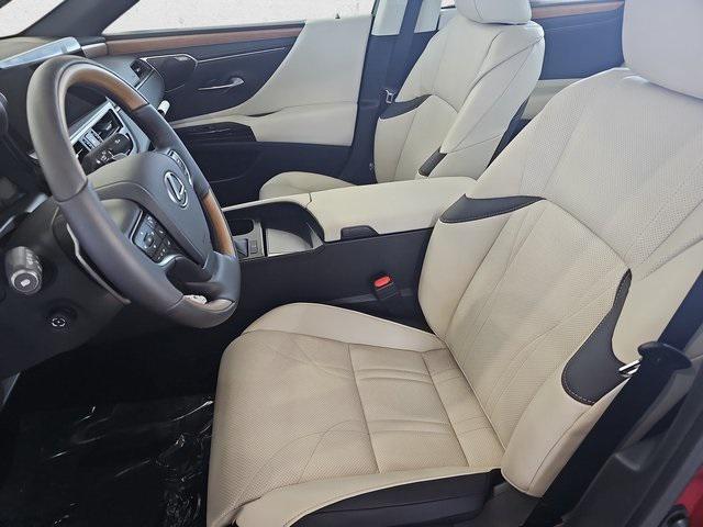 new 2025 Lexus ES 350 car, priced at $54,444