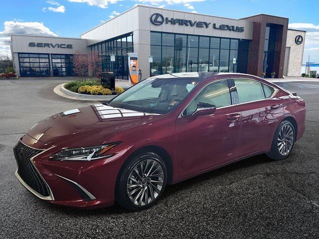 new 2025 Lexus ES 350 car, priced at $54,444