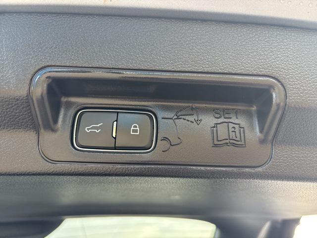 used 2022 Ford Explorer car, priced at $26,273