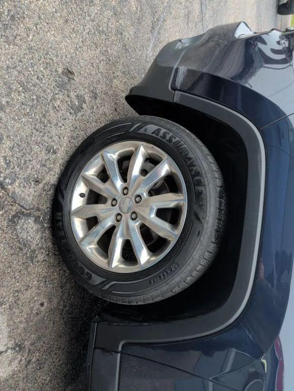 used 2016 Jeep Cherokee car, priced at $7,777