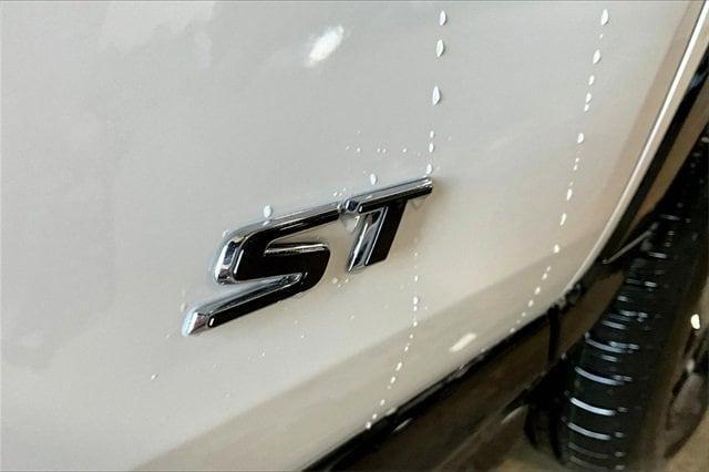 new 2026 Buick Encore GX car, priced at $29,194