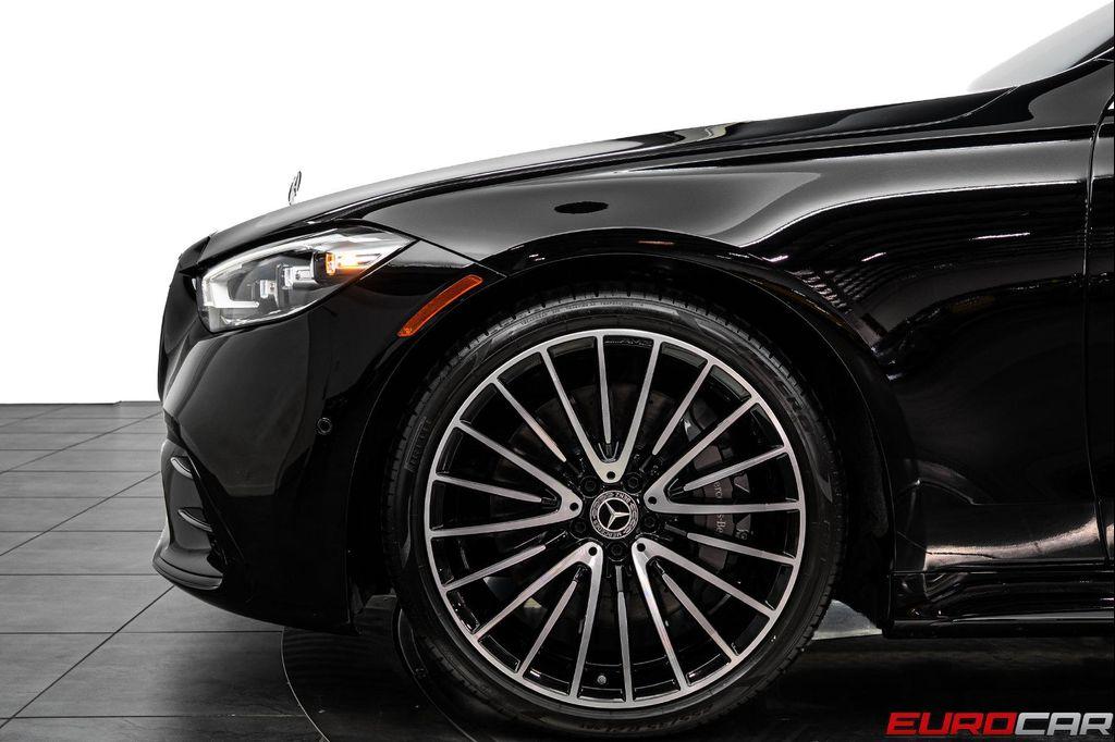 Mercedes-Benz S-Class view 14