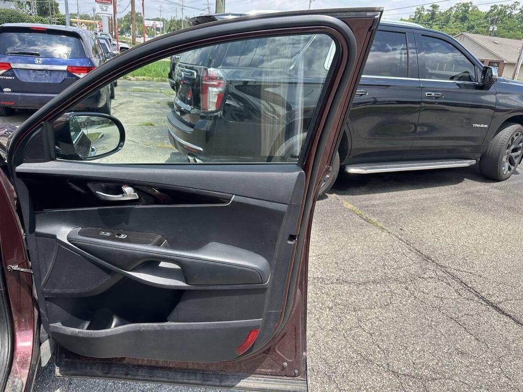 used 2020 Kia Sorento car, priced at $11,495