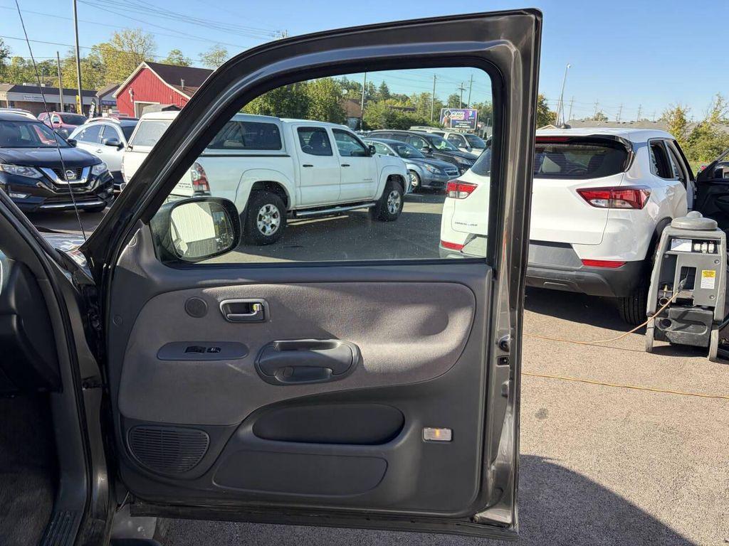 used 2006 Toyota Tundra car, priced at $10,995