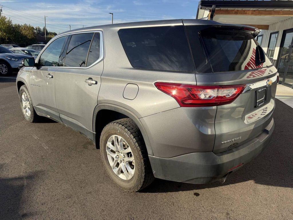 used 2018 Chevrolet Traverse car, priced at $11,495