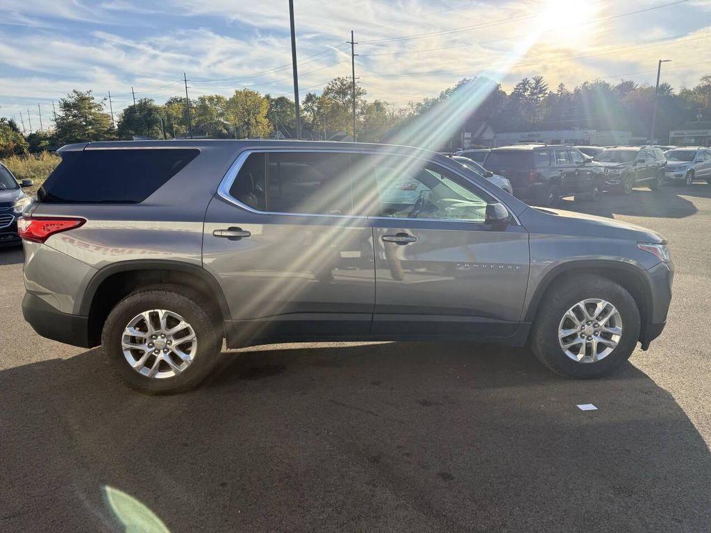 used 2018 Chevrolet Traverse car, priced at $11,495