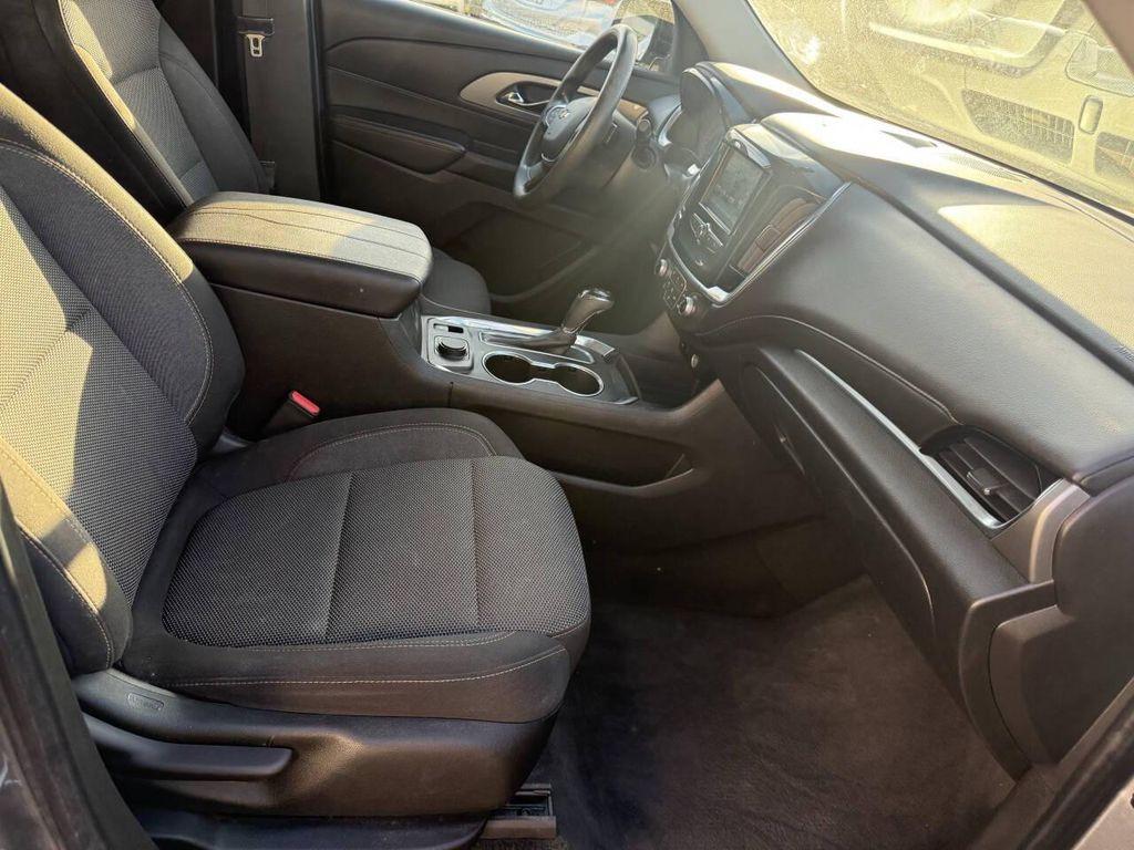 used 2018 Chevrolet Traverse car, priced at $11,495