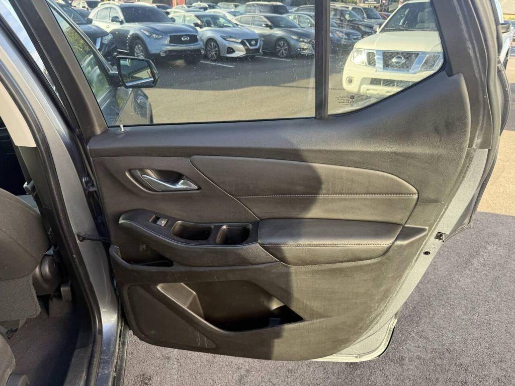 used 2018 Chevrolet Traverse car, priced at $11,495