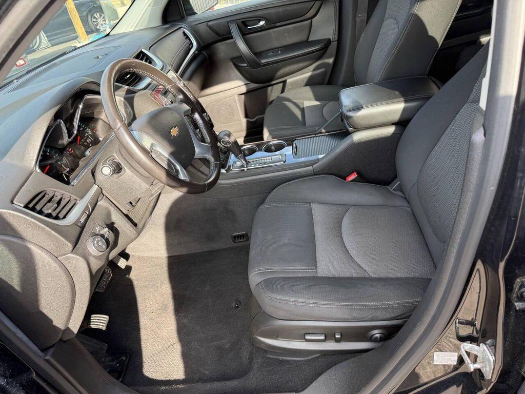 used 2015 Chevrolet Traverse car, priced at $11,995