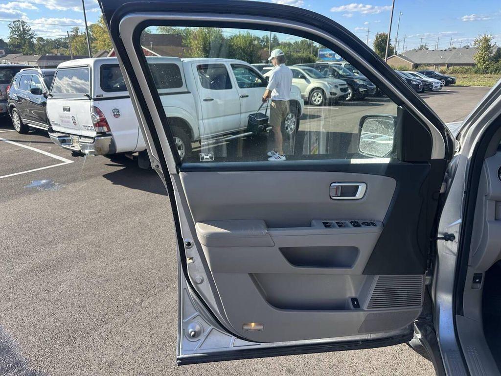 used 2010 Honda Pilot car, priced at $4,495