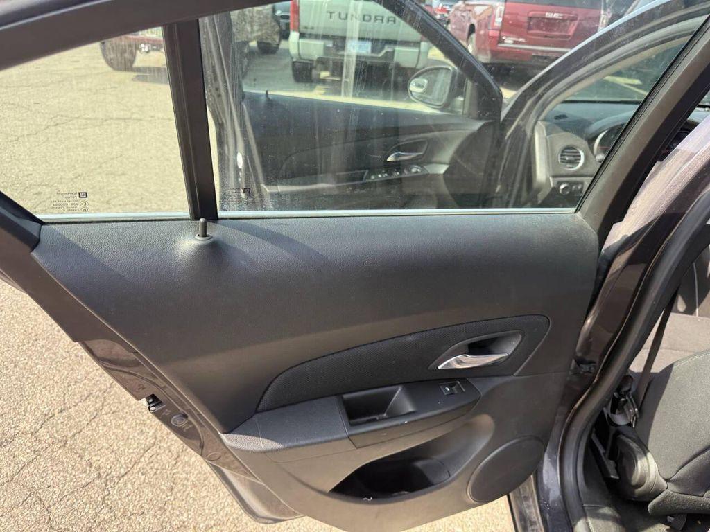 used 2014 Chevrolet Cruze car, priced at $6,495