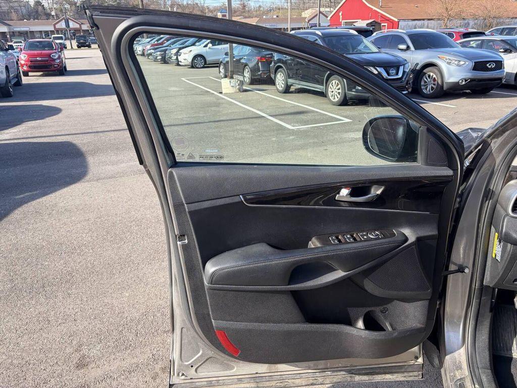 used 2018 Kia Sorento car, priced at $9,995