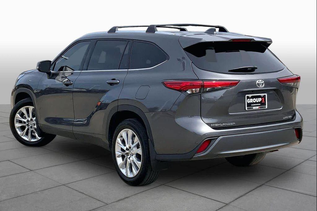 used 2023 Toyota Highlander car, priced at $36,672