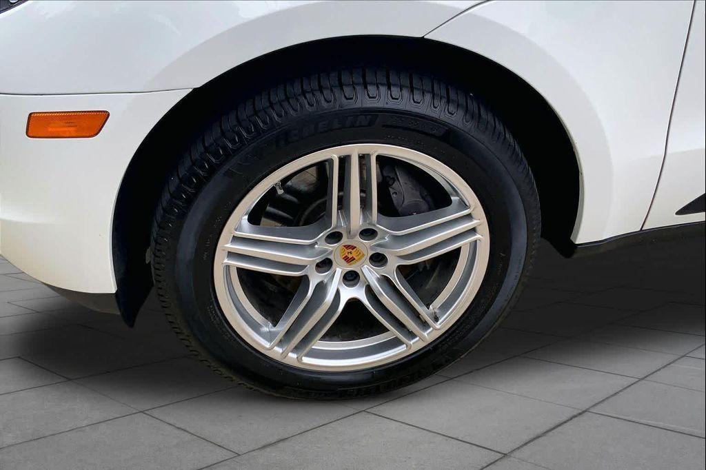 used 2018 Porsche Macan car, priced at $20,124