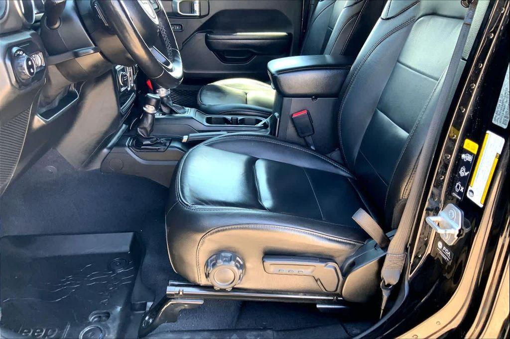 used 2021 Jeep Gladiator car, priced at $27,713
