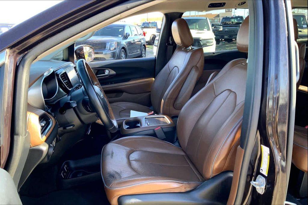 used 2019 Chrysler Pacifica car, priced at $22,193