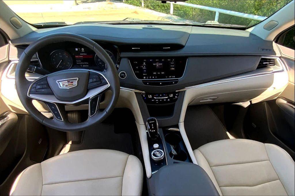 used 2021 Cadillac XT5 car, priced at $26,988